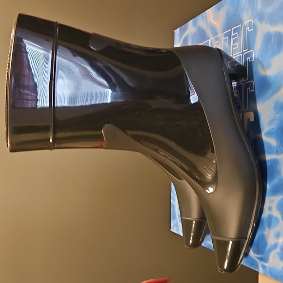 Black Women's Boots - Picture 3 of 5